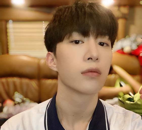 娱乐吃瓜酱王安宇